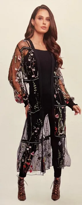 Elegant Long Sleeve Tulle Kimono Jacket with Lace Appliques - A010