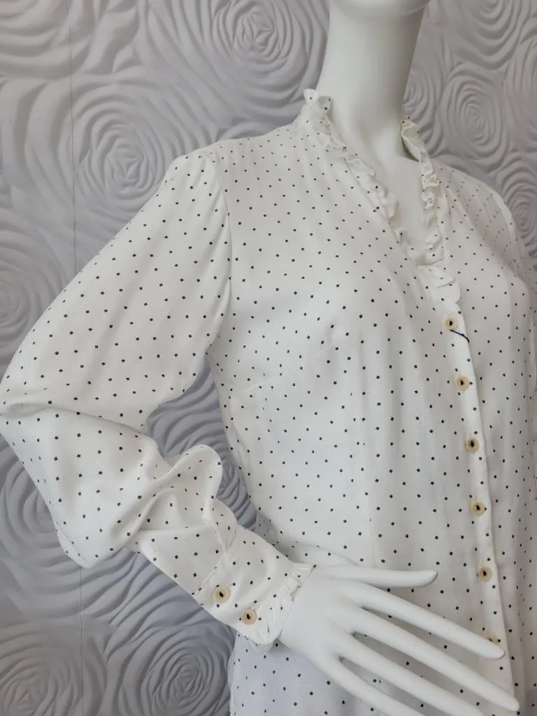 Bariloche Natural Ruffled Neck Shirt