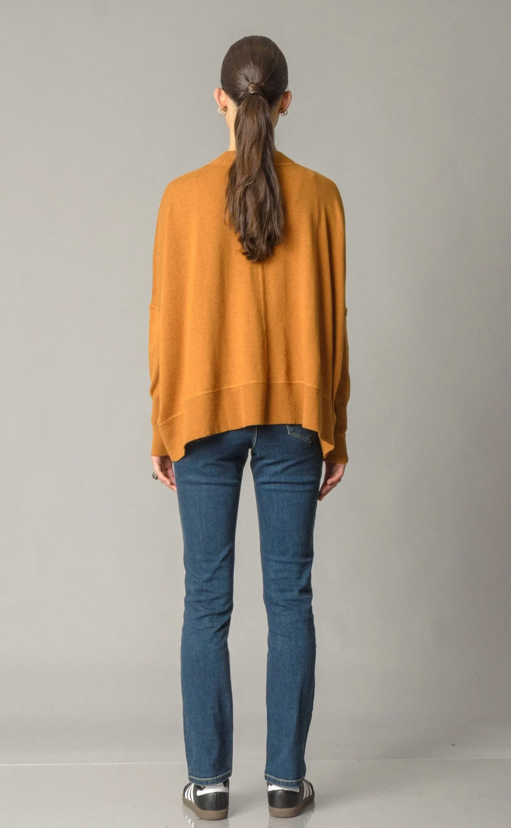 NoN Boxy Sweater Tan