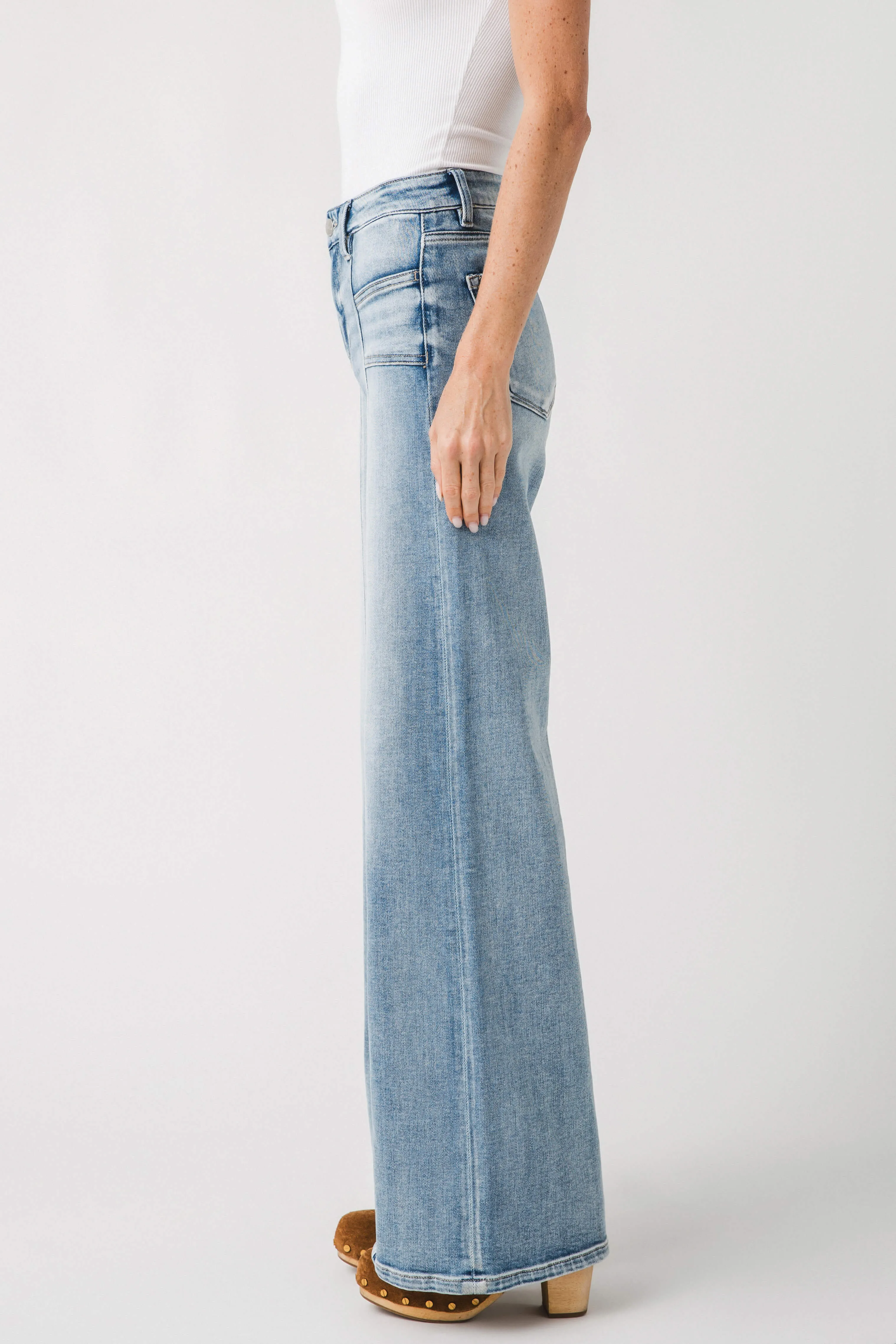 Risen Aria Womens Wide-Leg Jeans with Angled Pockets and Front Seams