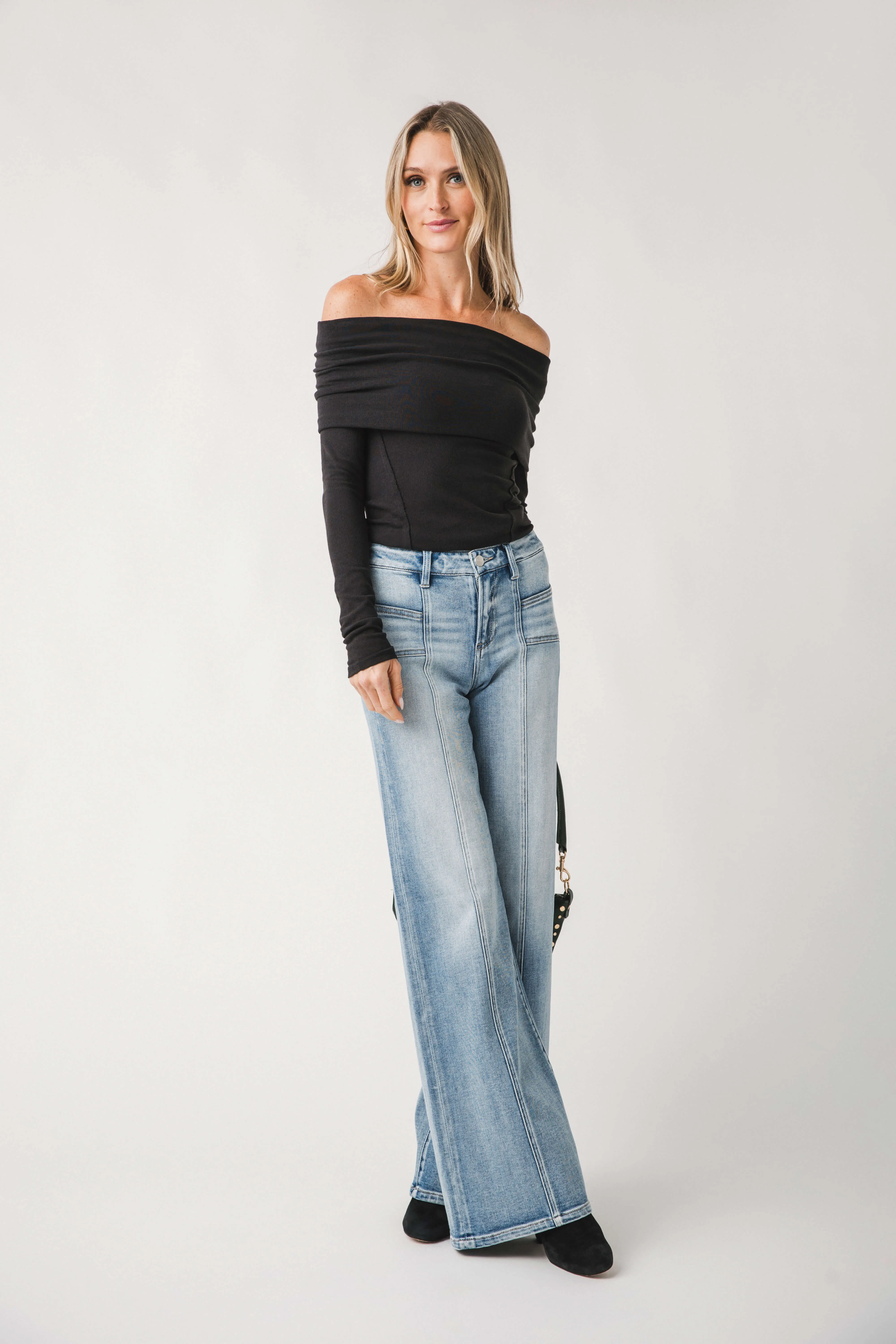 Risen Aria Womens Wide-Leg Jeans with Angled Pockets and Front Seams