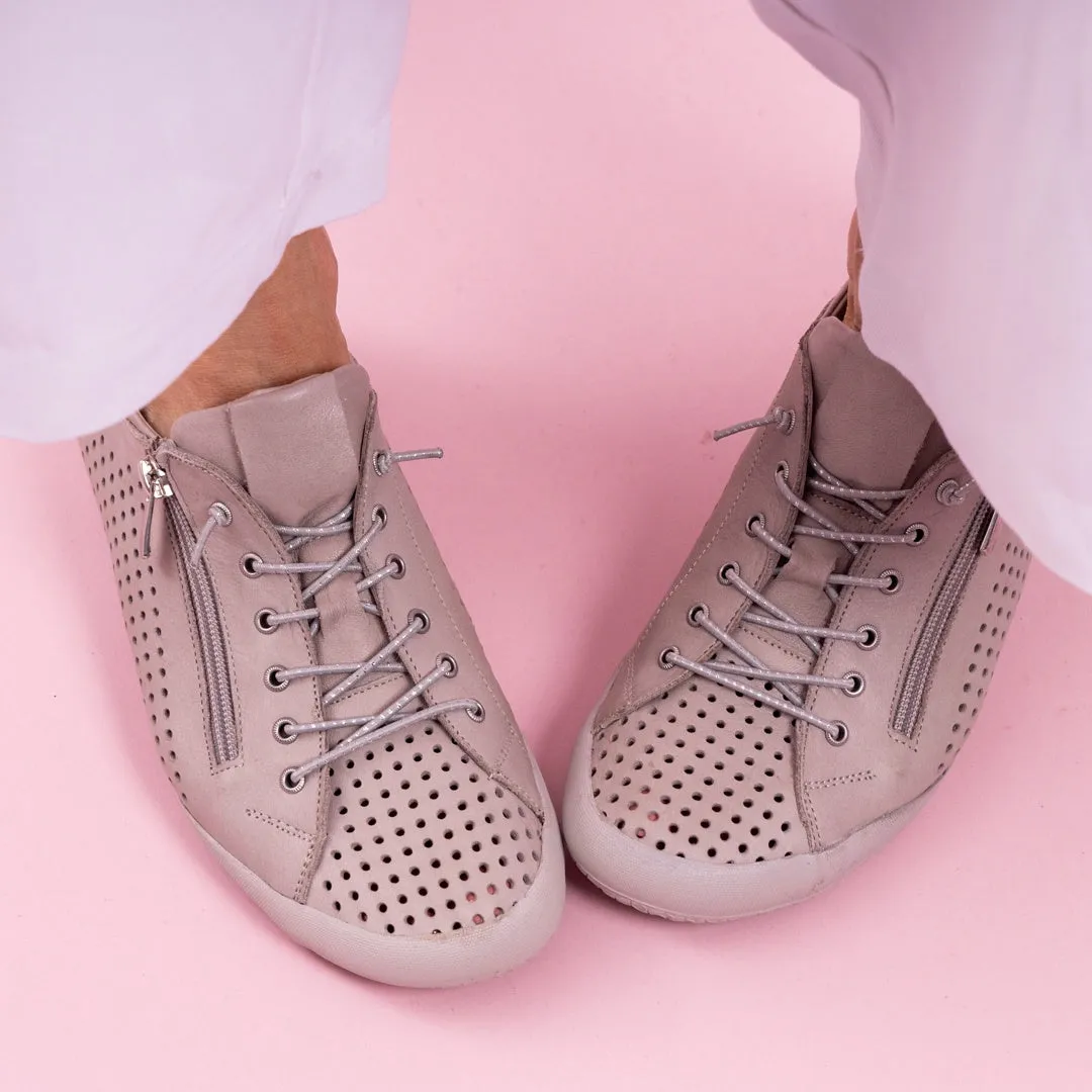 Treetops Taupe RILASSARE
