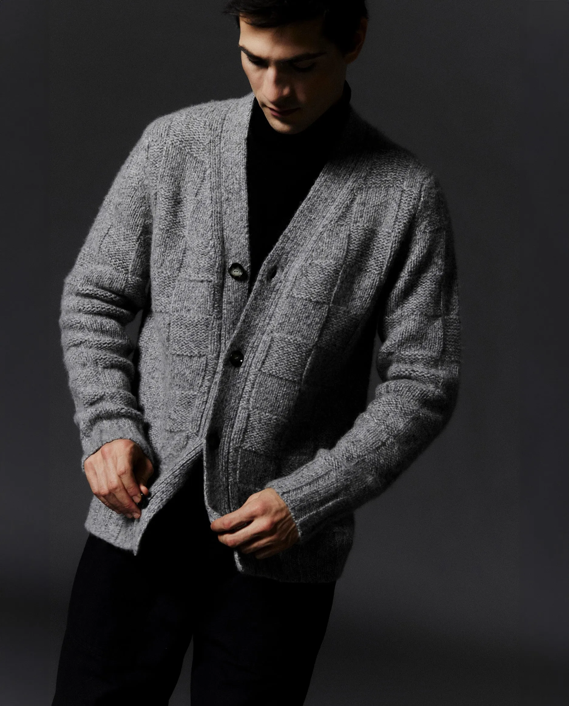 V-Ausschnitt Strickjacke aus Cashmere in Grau